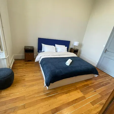 Chateau De Savonnieres Bed & Breakfast