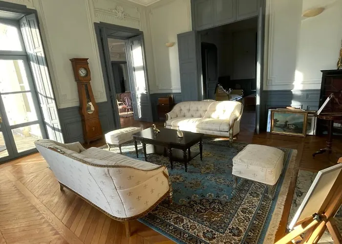 Couette-café Château De Savonnières