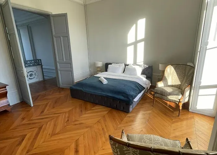 Château De Savonnières La Bruere-sur-Loir