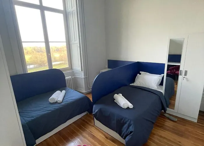 Couette-café Château De Savonnières